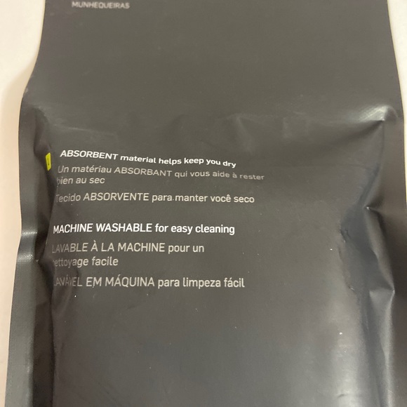 2/$30 🌼 2 pks Nike Swoosh Doublewide Wristbands - Picture 7 of 7